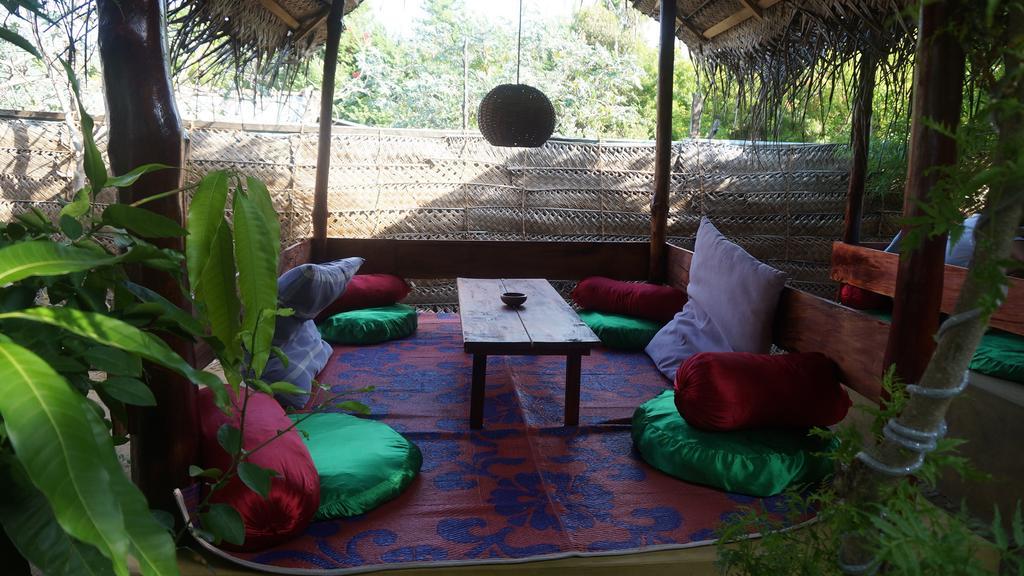 Zimbay Guest House Arugam Bay Exterior photo