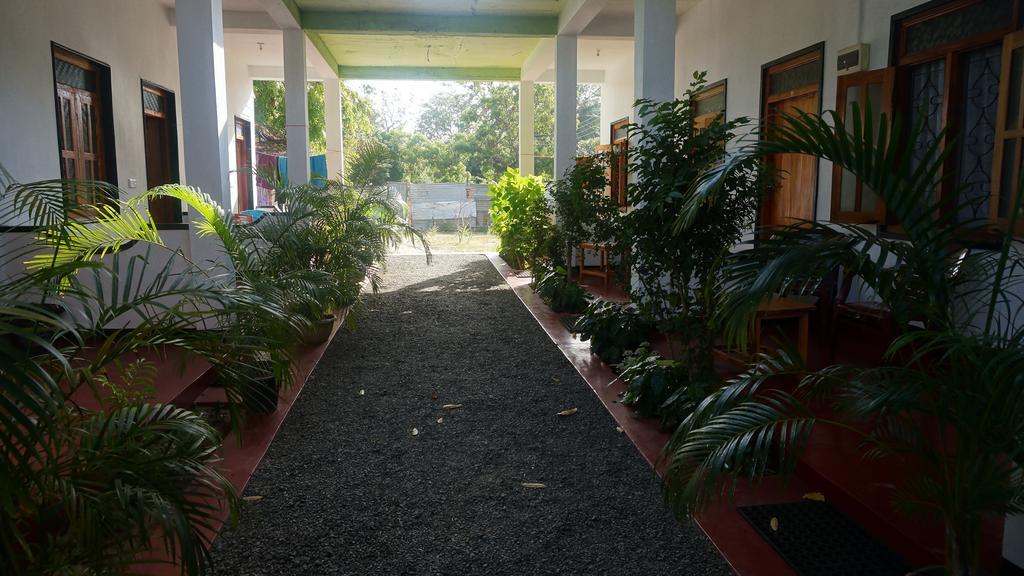 Zimbay Guest House Arugam Bay Exterior photo