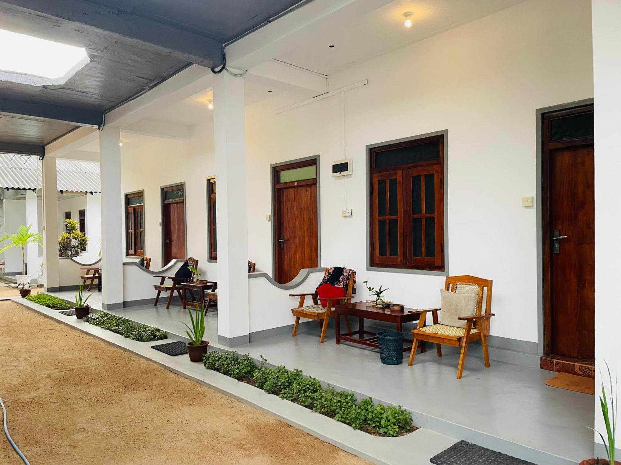 Zimbay Guest House Arugam Bay Exterior photo